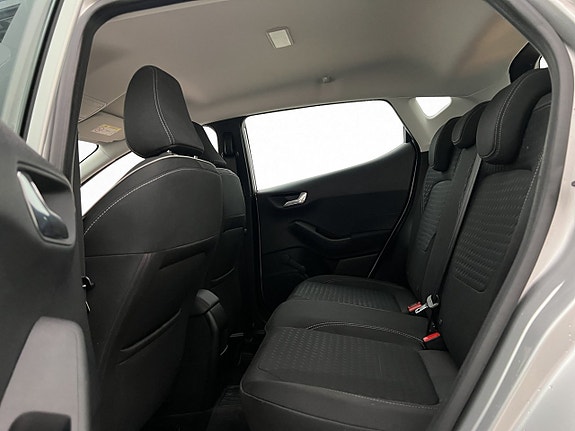 Ford Fiesta 18 of 30