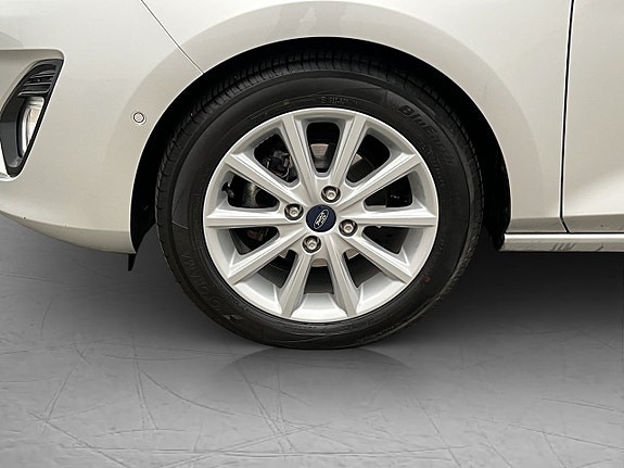 Ford Fiesta 10 of 30