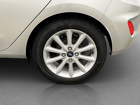 Ford Fiesta 11 of 30