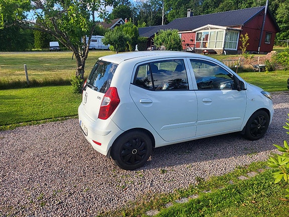 Hyundai i10 3 of 3