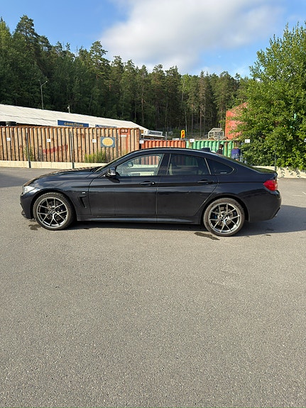 BMW 440i 4 of 5