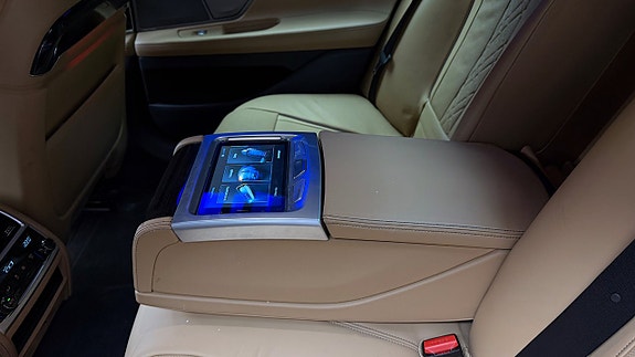 BMW 730 13 of 30