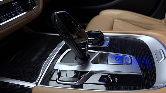 BMW 730 23 of 30