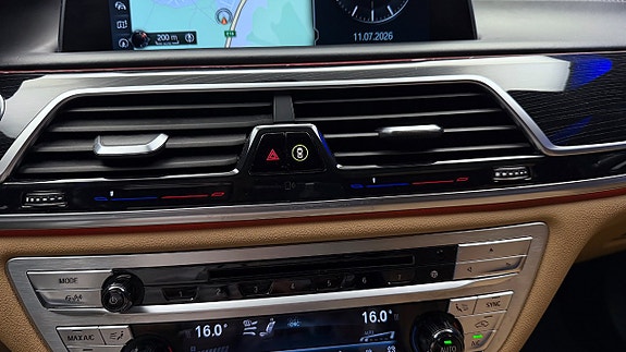BMW 730 30 of 30