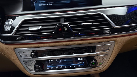 BMW 730 24 of 30