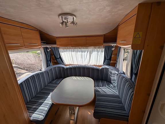 Adria Adora 552 UK 4 of 5