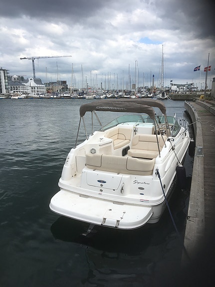 Chaparral 240 2 of 8