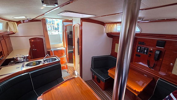 Hanse 371 Performance 4 of 5