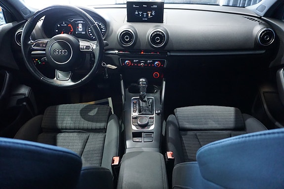 Audi A3 9 of 17