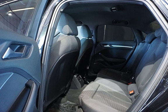 Audi A3 8 of 17