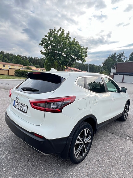 Nissan Qashqai 4 of 5