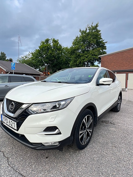 Nissan Qashqai 2 of 5