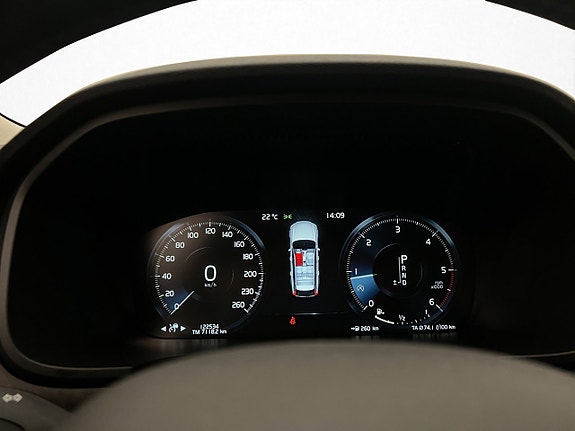 Volvo V90 Cross Country 23 of 30