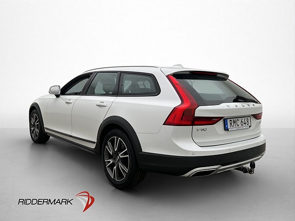 Volvo V90 Cross Country 6 of 30