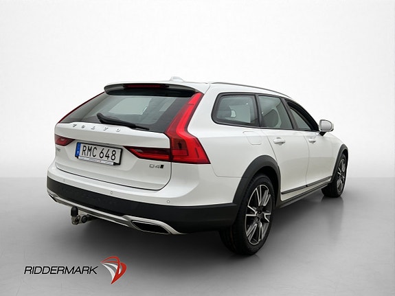 Volvo V90 Cross Country 8 of 30