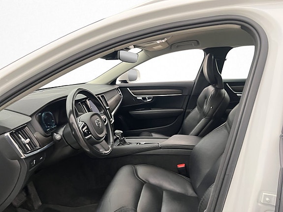 Volvo V90 Cross Country 22 of 30