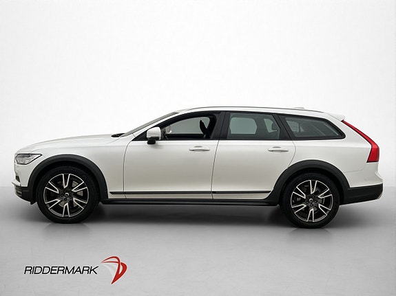 Volvo V90 Cross Country 5 of 30