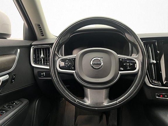 Volvo V90 Cross Country 20 of 30
