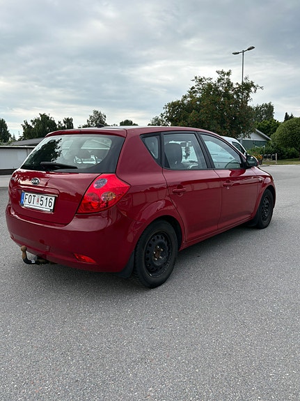 Kia Ceed 5 of 5