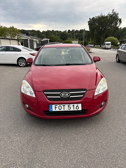 Kia Ceed 4 of 5