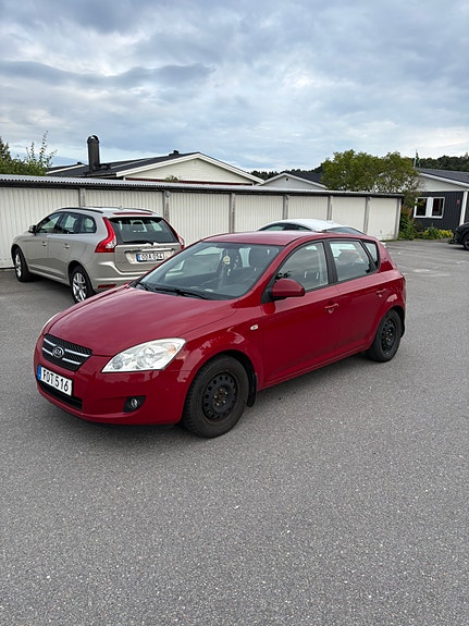 Kia Ceed 3 of 5