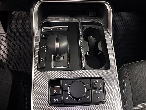 Mazda CX-60 12 of 16