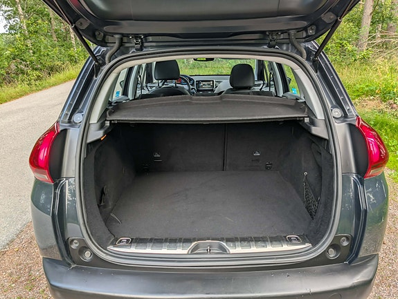 Peugeot 2008 4 of 5