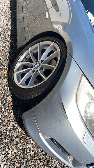 BMW 320i 5 of 5