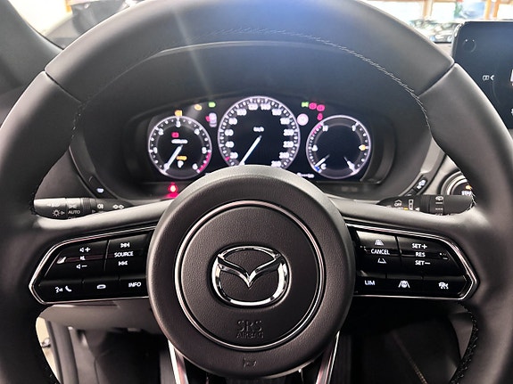 Mazda CX-60 10 of 18