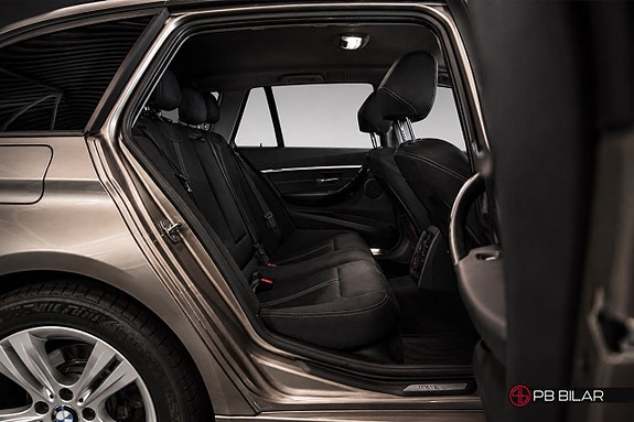 BMW 320d 16 of 24