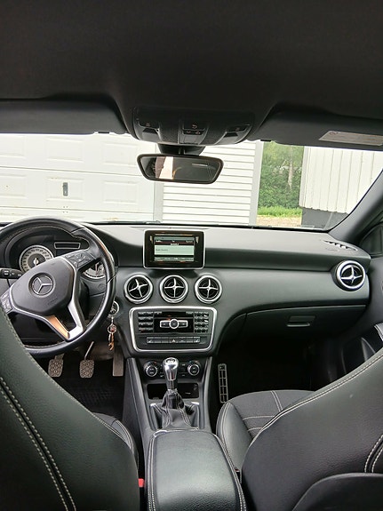 Mercedes-Benz A180 7 of 9
