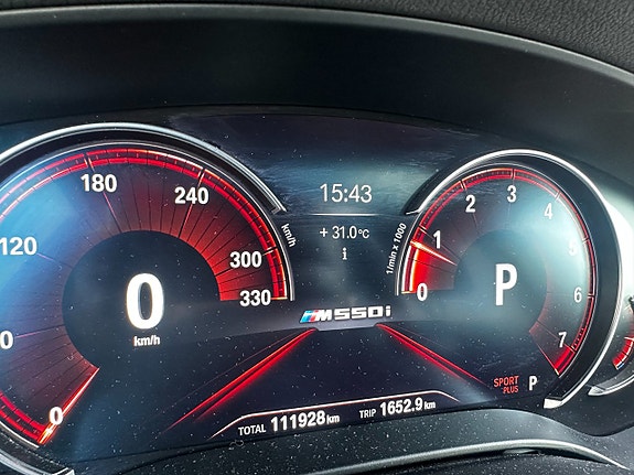 BMW M550i 14 of 22