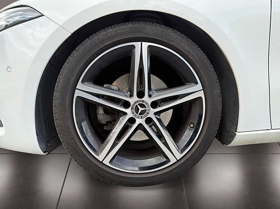 Mercedes-Benz A180 d 22 of 22