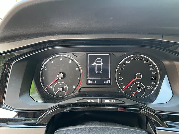 Volkswagen Polo 13 of 13