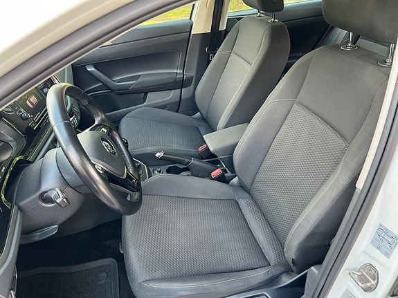 Volkswagen Polo 9 of 13