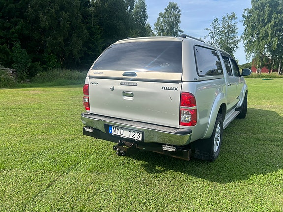 Toyota HiLux 5 of 5