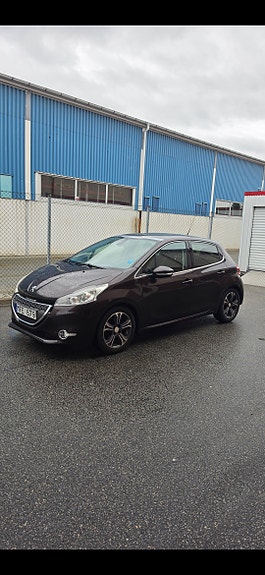 Peugeot 208 17 of 17