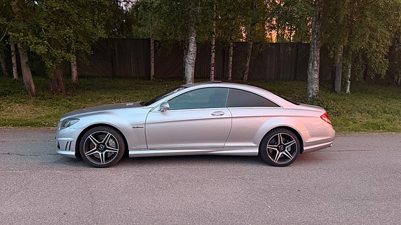 Mercedes-Benz CL63 2 of 5