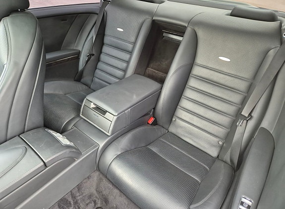Mercedes-Benz CL63 9 of 18