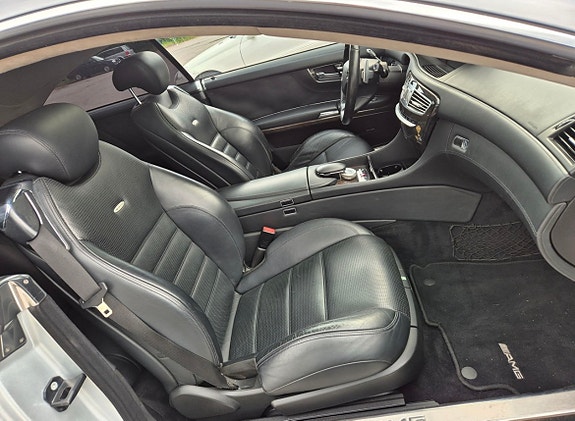 Mercedes-Benz CL63 10 of 18