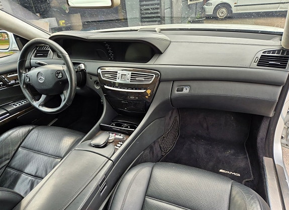 Mercedes-Benz CL63 12 of 18