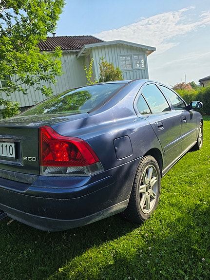 Volvo S60 5 of 5