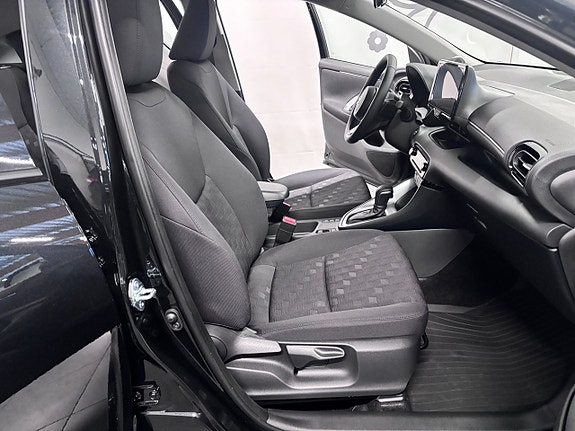 Mazda 2 6 of 15