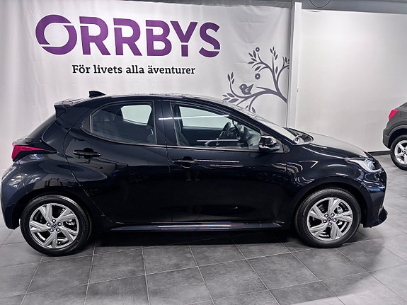 Mazda 2 3 of 15