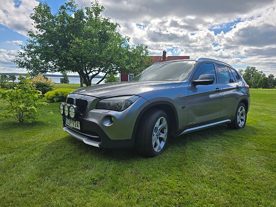 BMW X1 2 of 5