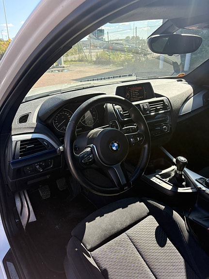 BMW 116d 5 of 6