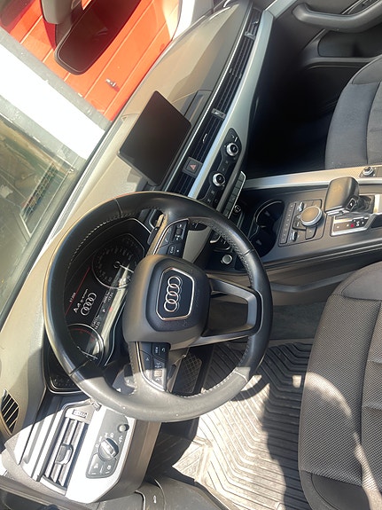 Audi A4 9 of 11