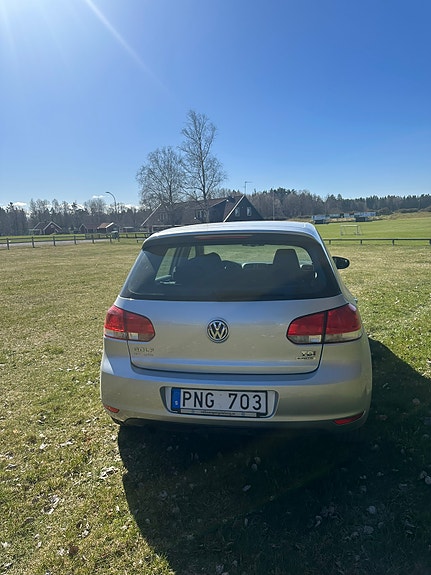 Volkswagen Golf VI 4 of 8