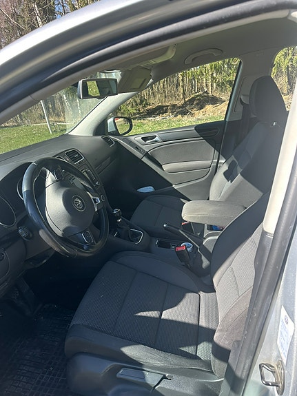 Volkswagen Golf VI 7 of 8