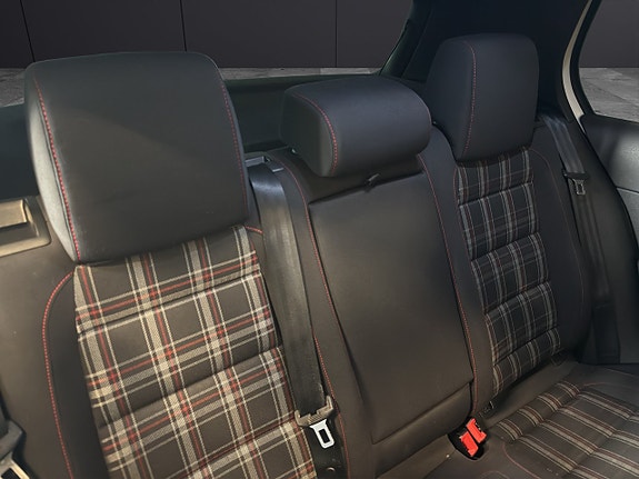 Volkswagen Golf I 12 of 26